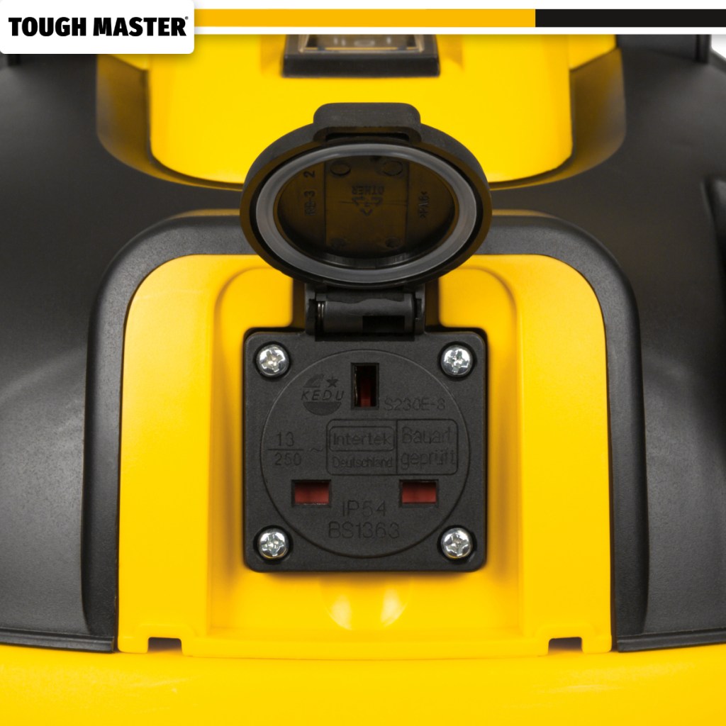 The Tough Master® TM-VC35P Wet & Dry Vacuum includes a power take-off outlet so that you can easily extract dust while using a power tool.